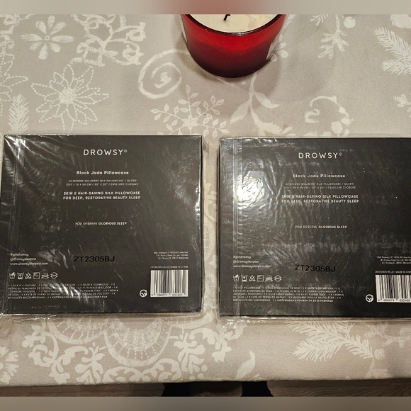 Two Drowsy Black Jade Silk Pillowcases, Queen - Picture 3 of 4